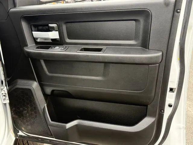 2019 Ram 3500 Tradesman Crew Cab 4x4 8' Box