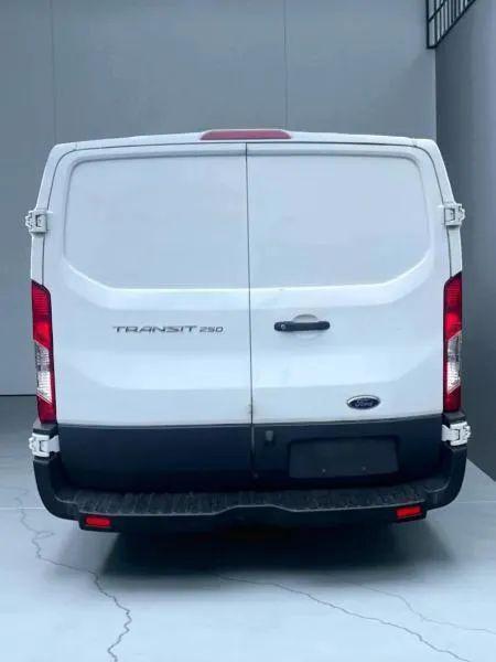 2018 Ford Transit w/Sliding Side Door w/RWB