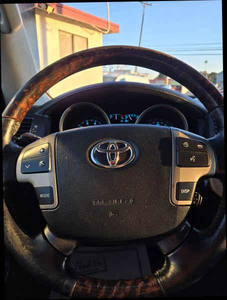 2008 Toyota Land Cruiser V8