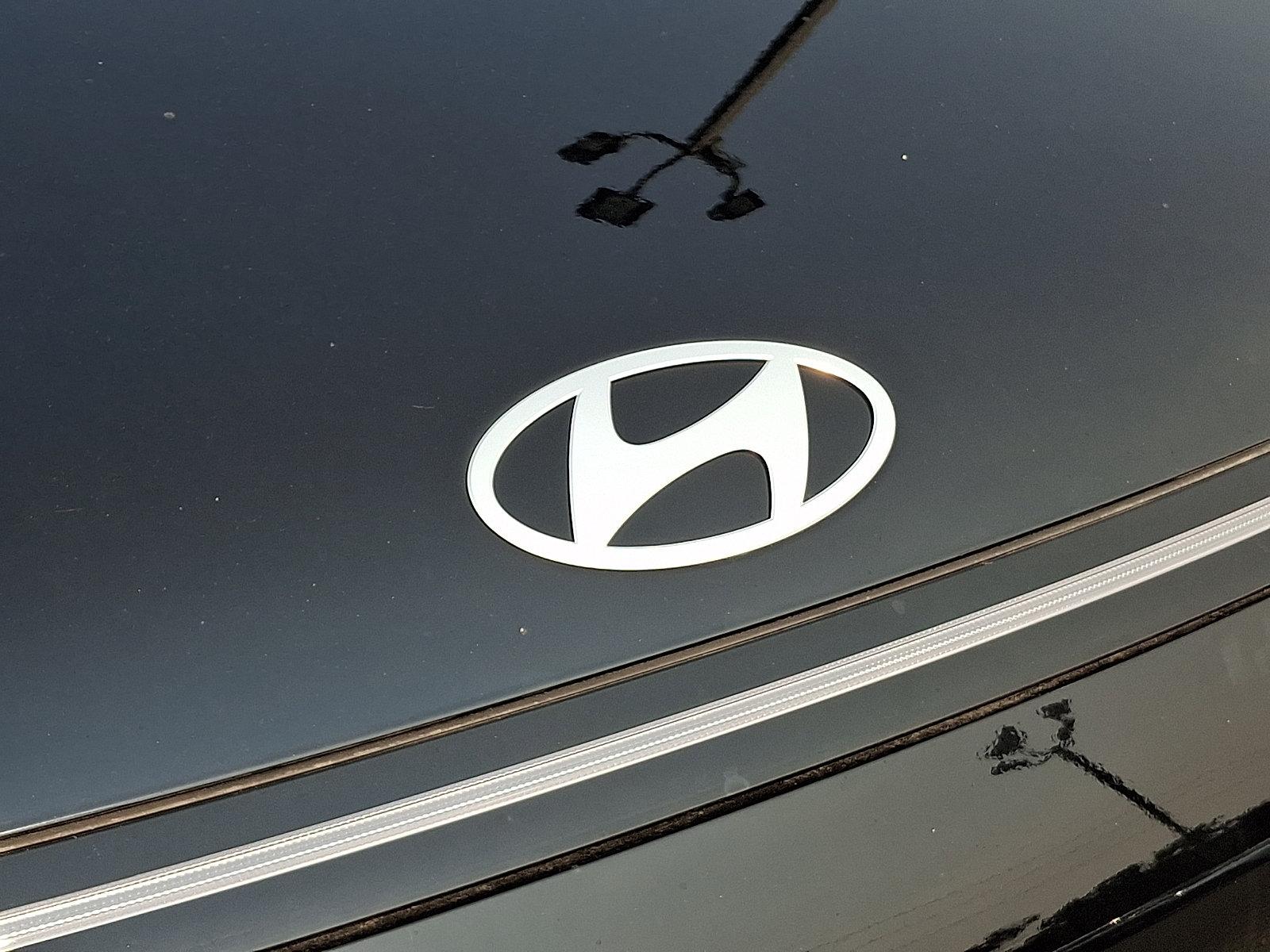 2026 Hyundai Kona Limited - Photo 7