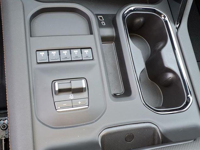 2026 GMC Sierra 2500HD Crew Cab, Standard Bed, AT4, 4WD