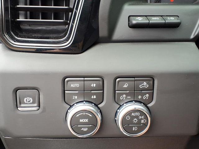 2026 GMC Sierra 2500HD Crew Cab, Standard Bed, AT4, 4WD