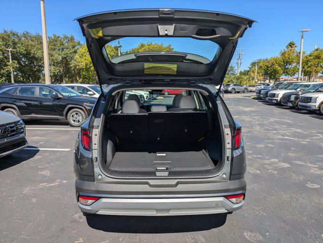 2026 Hyundai Tucson Hybrid Blue SE