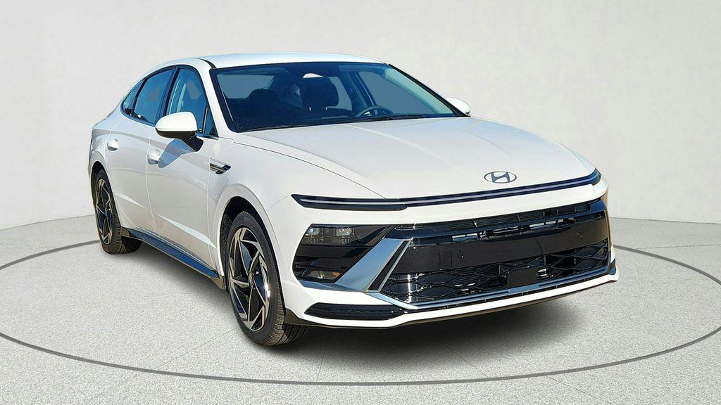 2026 Hyundai Sonata SEL AWD's photo