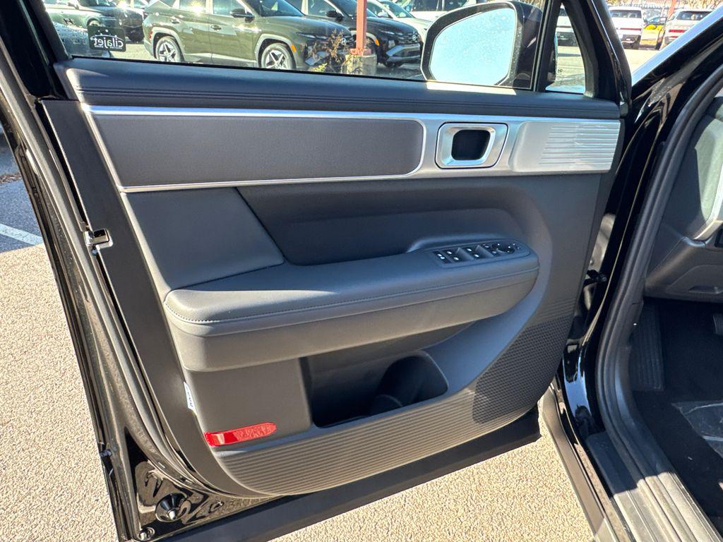 New 2026 Black HYUNDAI XRT AWD image 11