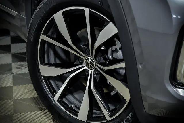 2026 Volkswagen Atlas SEL Premium R-Line