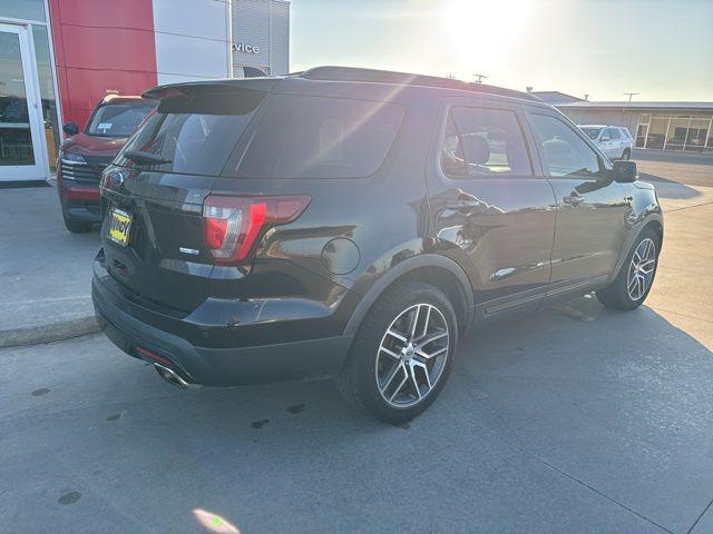 2016 Ford Explorer Sport