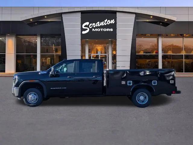 2025 GMC Sierra 3500HD Pro