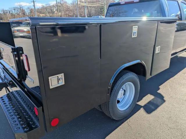 2025 GMC Sierra 3500HD Pro