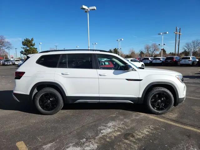 2026 Volkswagen Atlas Peak Edition