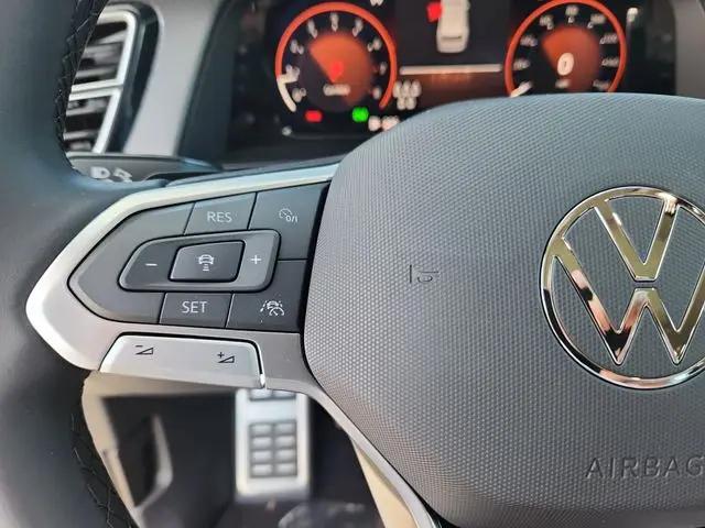 2026 Volkswagen Atlas Peak Edition