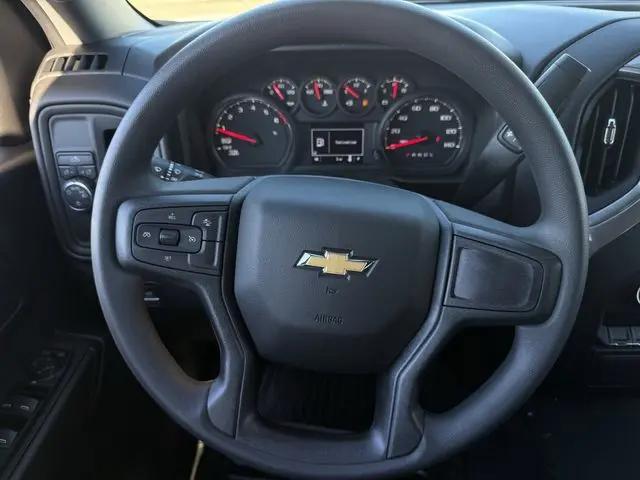 2026 Chevrolet Silverado 1500 2WD Crew Cab Short Bed Custom