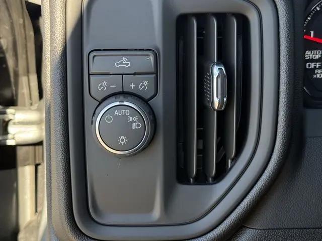 2026 Chevrolet Silverado 1500 2WD Crew Cab Short Bed Custom