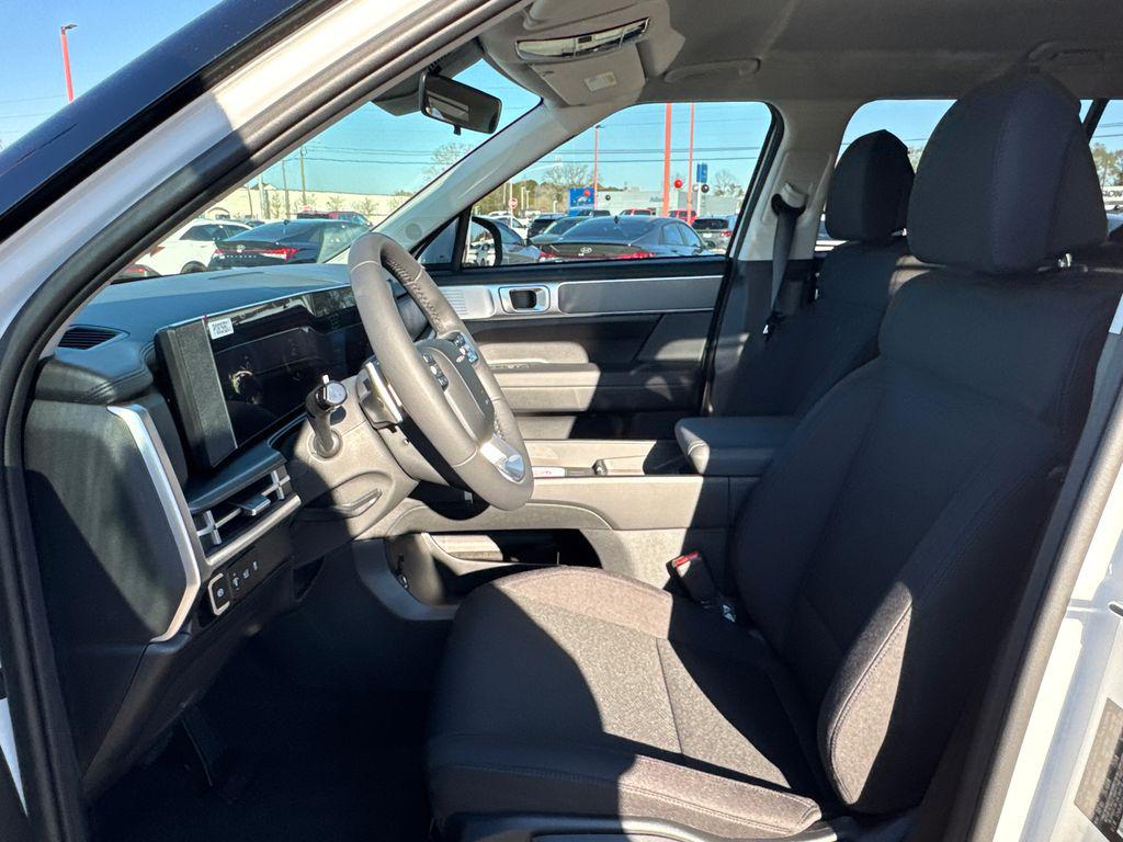 New 2026 White HYUNDAI SE image 10