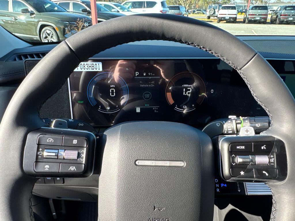 New 2026 White HYUNDAI SE image 18