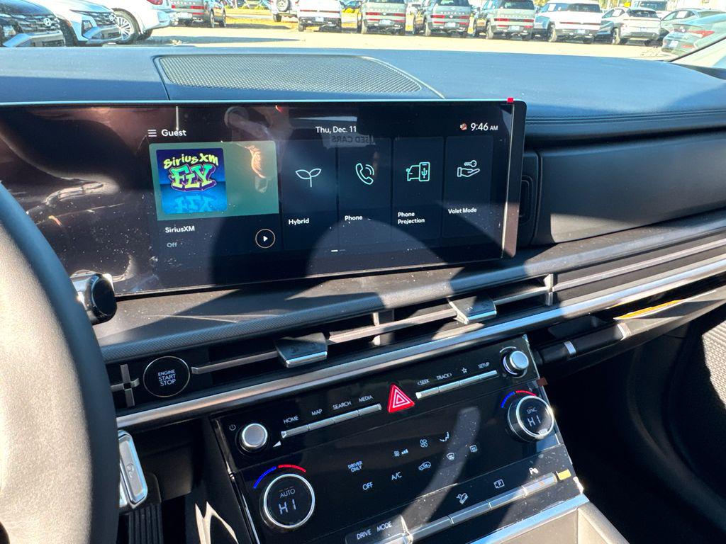 New 2026 White HYUNDAI SE image 19