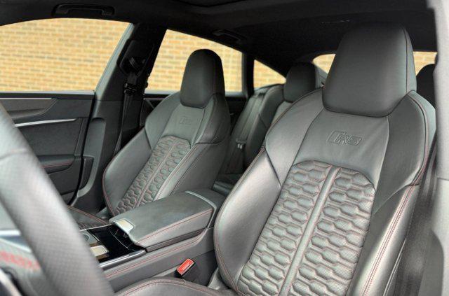 2022 Audi RS 7 Sportback TFSI quattro Tiptronic 2022 Audi RS 7 Sportback TFSI quattro Tiptronic