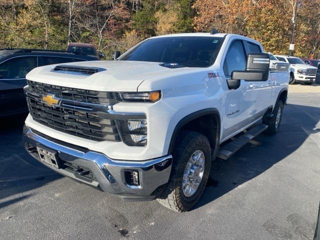 2024 Chevrolet Silverado 2500HD 4WD Crew Cab Standard Bed LT