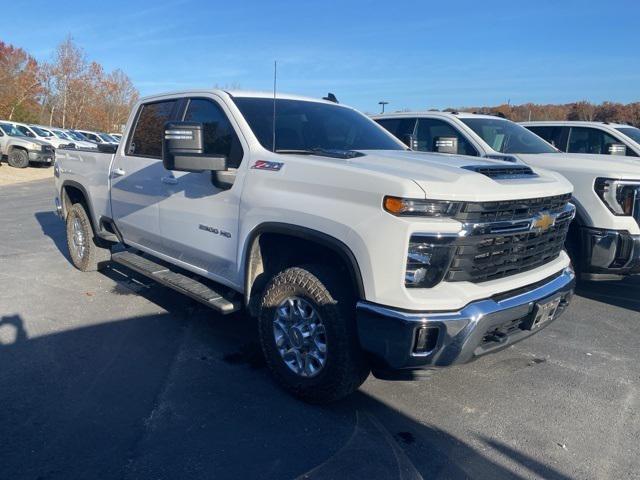 2024 Chevrolet Silverado 2500HD 4WD Crew Cab Standard Bed LT