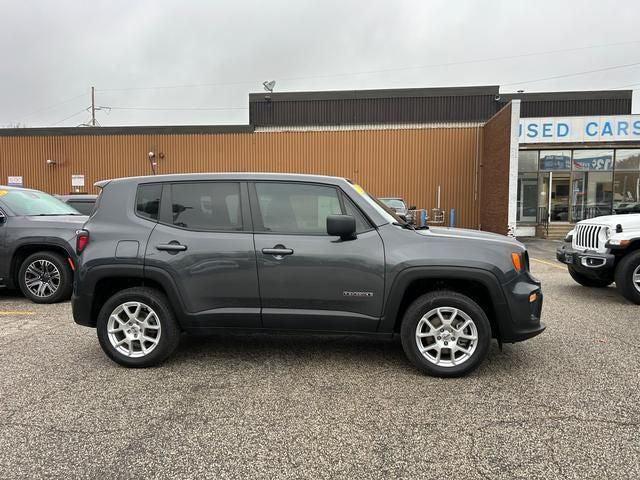 2023 Jeep Renegade Latitude 4x4 2023 Jeep Renegade Latitude 4x4