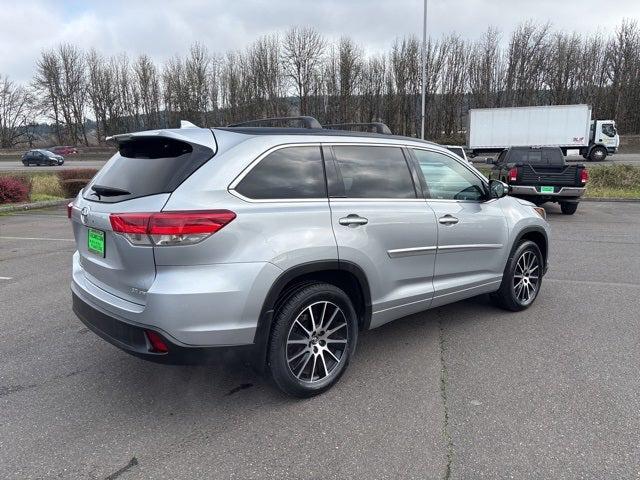 2017 Toyota Highlander SE 2017 Toyota Highlander SE