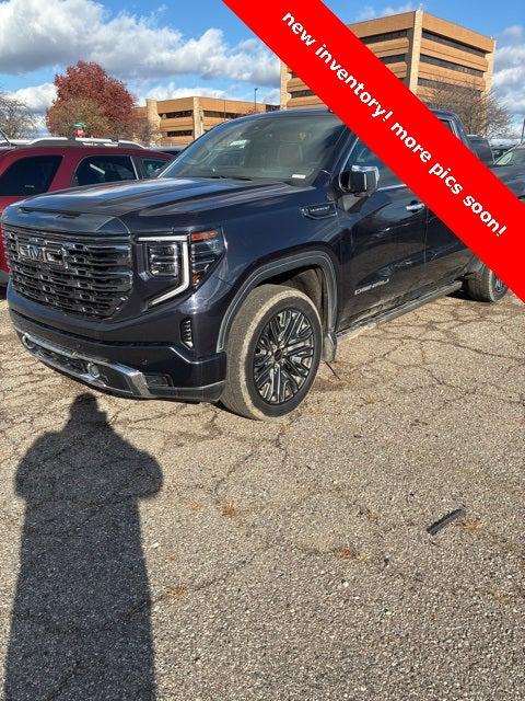 2022 GMC Sierra 1500 4WD Crew Cab Short Box Denali Ultimate 2022 GMC Sierra 1500 4WD Crew Cab Short Box Denali Ultimate
