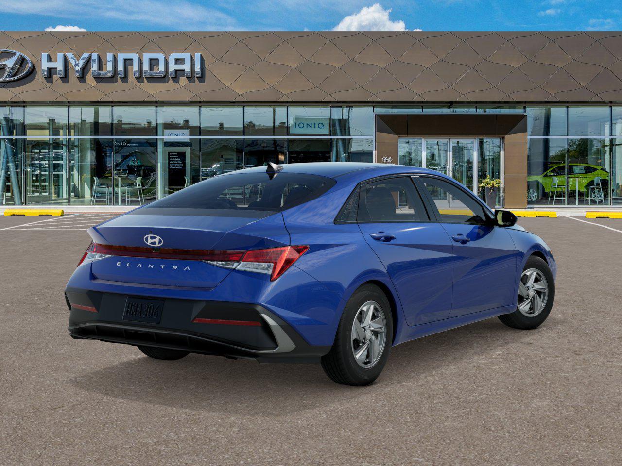 2025 Hyundai Elantra SE photo 4
