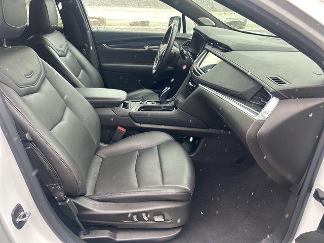 2022 Cadillac XT5 AWD Premium Luxury