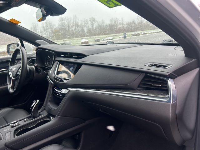 2022 Cadillac XT5 AWD Premium Luxury
