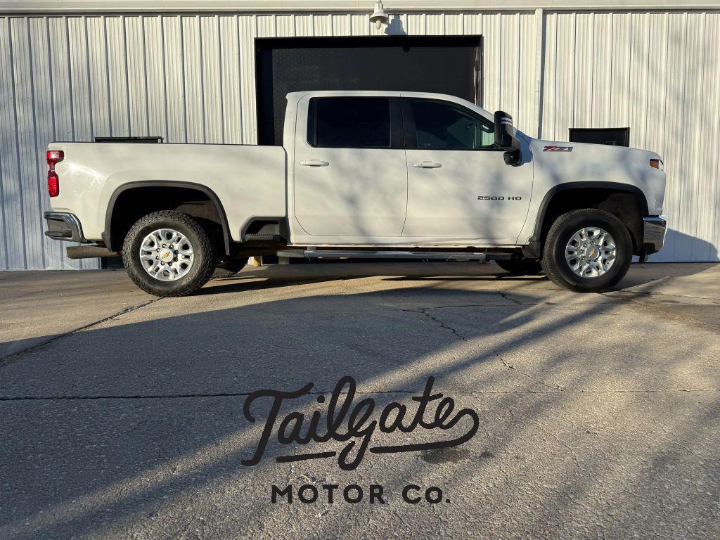 2023 Chevrolet Silverado 2500HD LT's photo