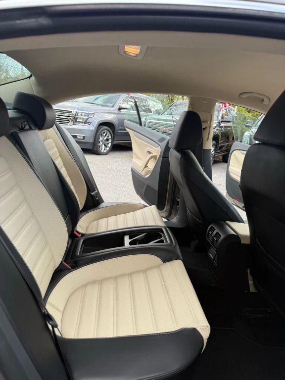 2009 Volkswagen CC Sport