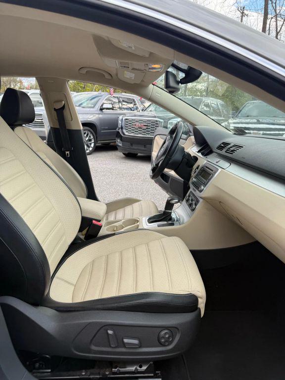2009 Volkswagen CC Sport