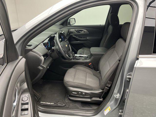 2023 Chevrolet Traverse AWD LT Cloth