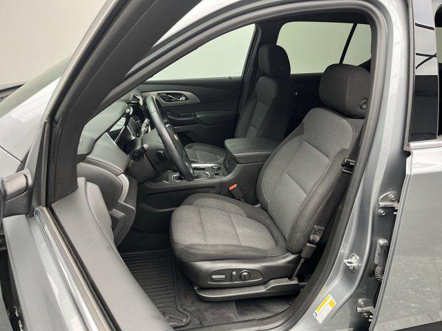 2023 Chevrolet Traverse AWD LT Cloth