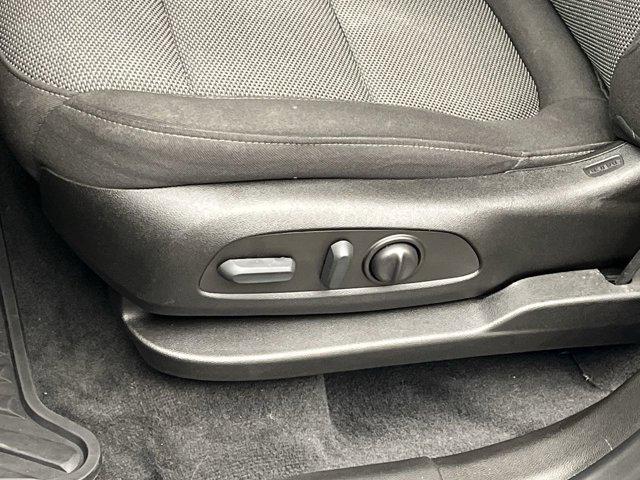 2023 Chevrolet Traverse AWD LT Cloth