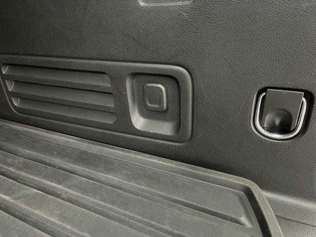2023 Chevrolet Traverse AWD LT Cloth