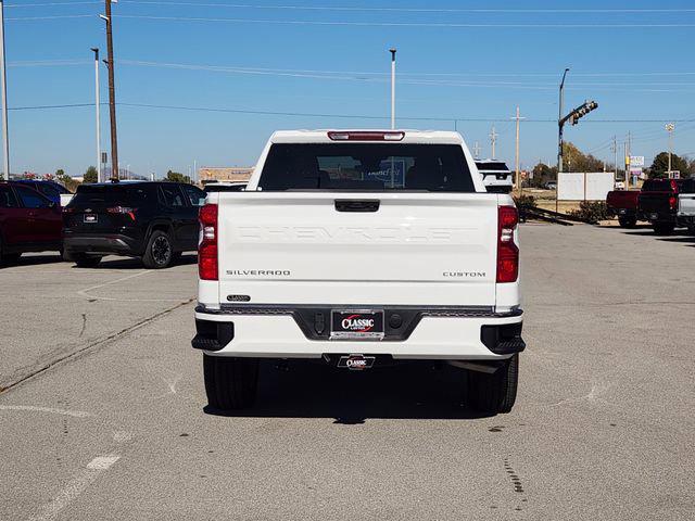 2026 Chevrolet Silverado 1500 2WD Crew Cab Short Bed Custom