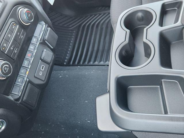 2026 Chevrolet Silverado 1500 2WD Crew Cab Short Bed Custom