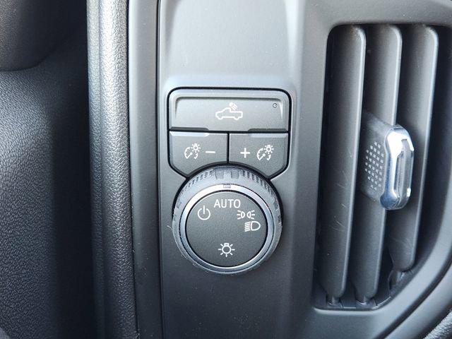 2026 Chevrolet Silverado 1500 2WD Crew Cab Short Bed Custom