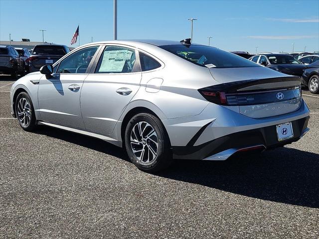 2026 Hyundai Sonata Hybrid Blue