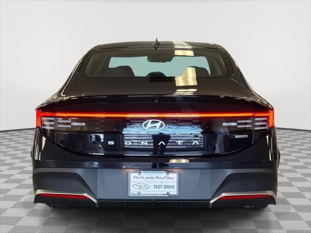 2026 Hyundai Sonata Hybrid Blue