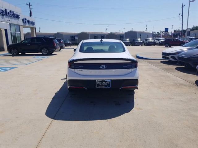 2026 Hyundai Sonata Hybrid Blue
