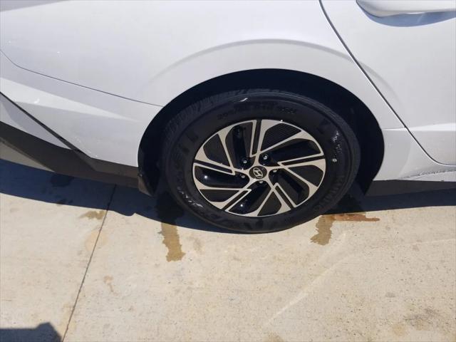 2026 Hyundai Sonata Hybrid Blue