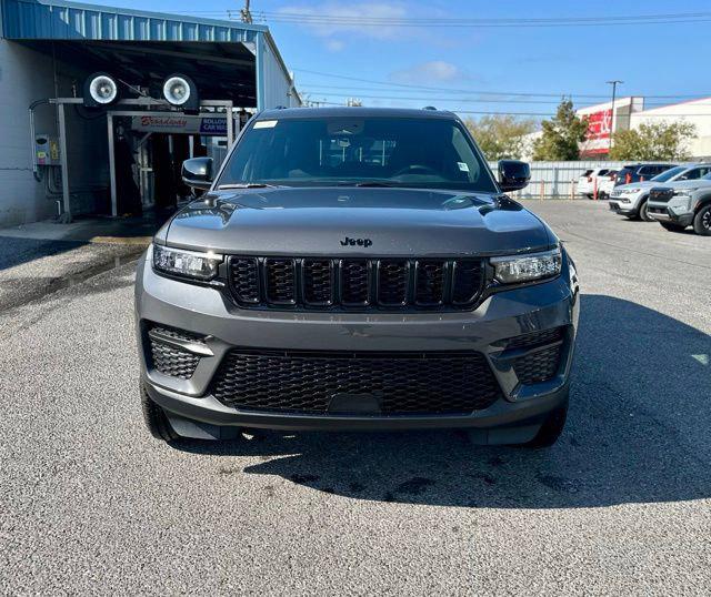 2025 Jeep Grand Cherokee GRAND CHEROKEE ALTITUDE 4X2 2025 Jeep Grand Cherokee GRAND CHEROKEE ALTITUDE 4X2