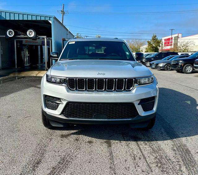 2025 Jeep Grand Cherokee GRAND CHEROKEE LAREDO X 4X2