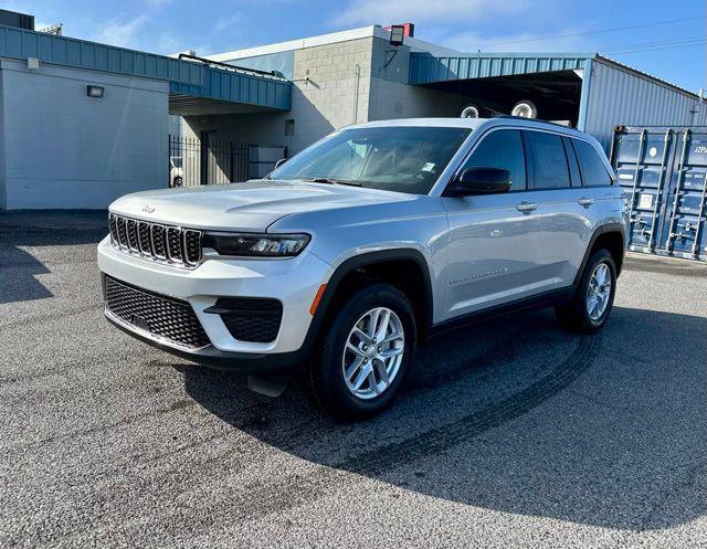 2025 Jeep Grand Cherokee GRAND CHEROKEE LAREDO X 4X2