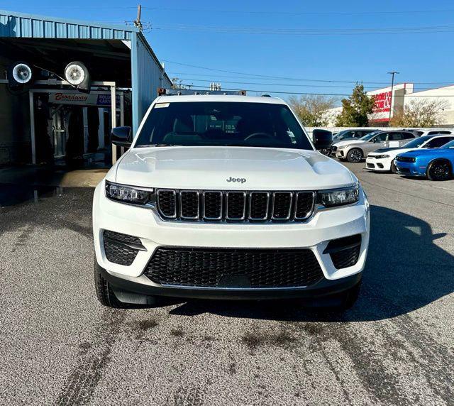 2025 Jeep Grand Cherokee GRAND CHEROKEE LAREDO X 4X2