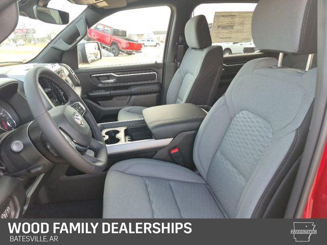 2026 Ram 1500 Big Horn Crew Cab 4x4 5'7" Box