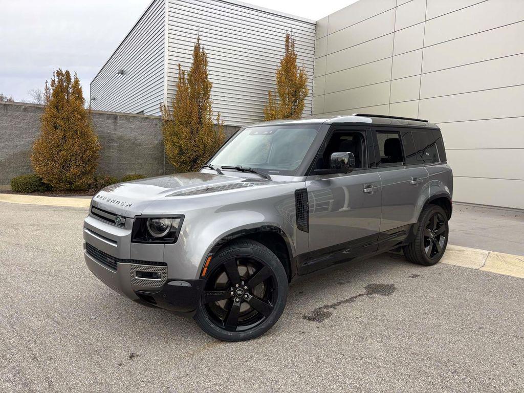 /2022 Land-Rover Defender
