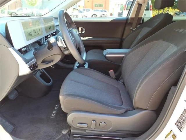 2022 Hyundai IONIQ 5 SE 2022 Hyundai IONIQ 5 SE